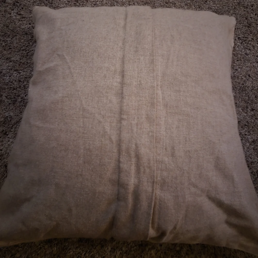 Pottery Barn Tan and Brown Bear Embroidered Pillow Cover - Picture 4 of 8